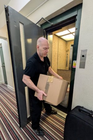 flat-move-removals-300x450 bedroom air conditioning